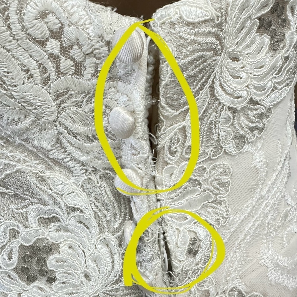 Allure Bridals Gown 9413 champagne ivory size 12 sweetheart princess - Picture 17 of 17